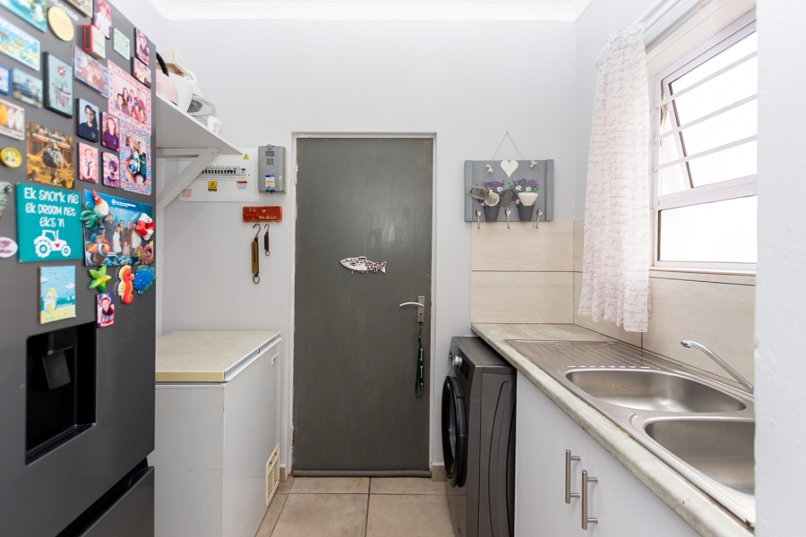 3 Bedroom Property for Sale in Harbour Lights Western Cape